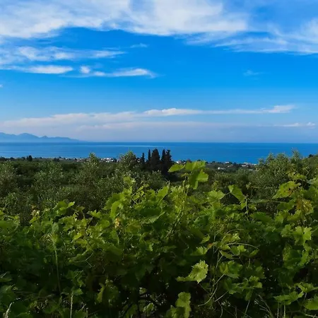 بيت للعطل Dream View Kypseli